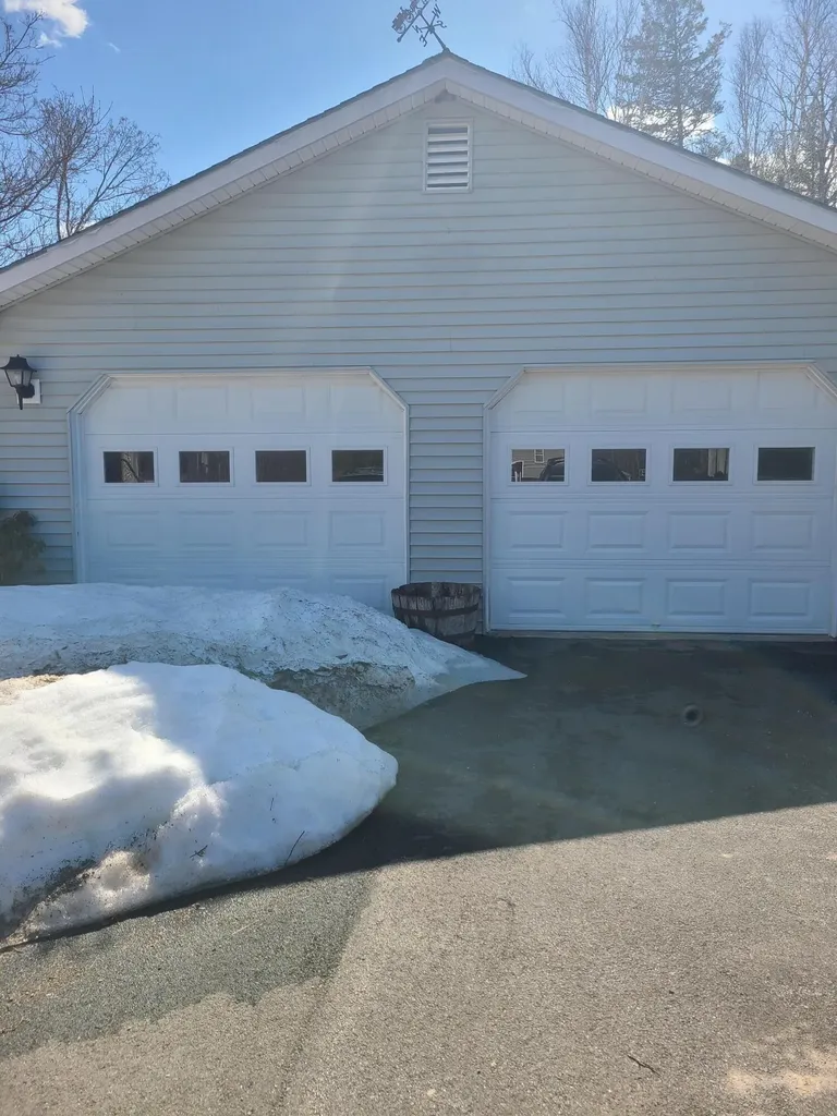 633 Kennebec Road Hampden ME 04444