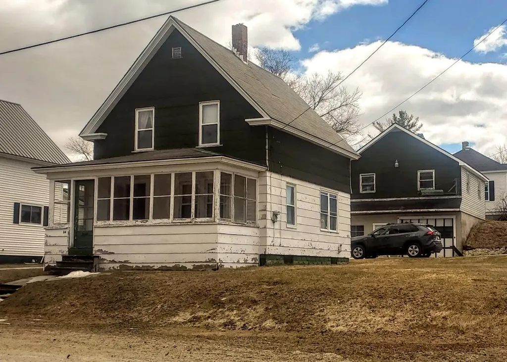 64 Bowdoin Street Millinocket ME 04462
