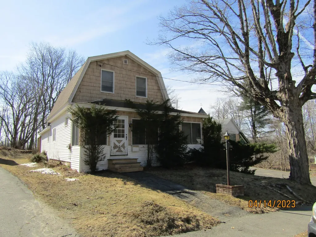 8 Belmont Street Milo ME 04463