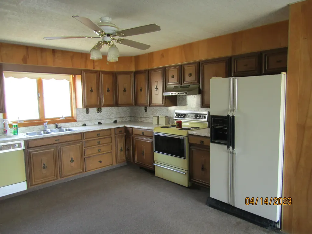 8 Belmont Street Milo ME 04463