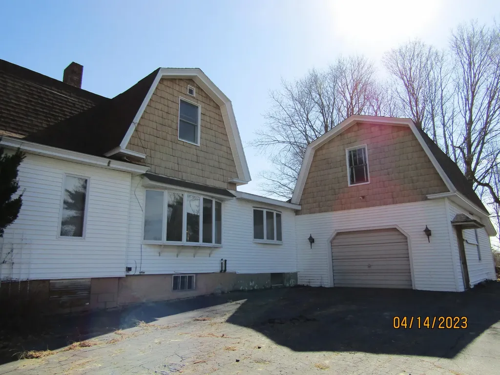 8 Belmont Street Milo ME 04463