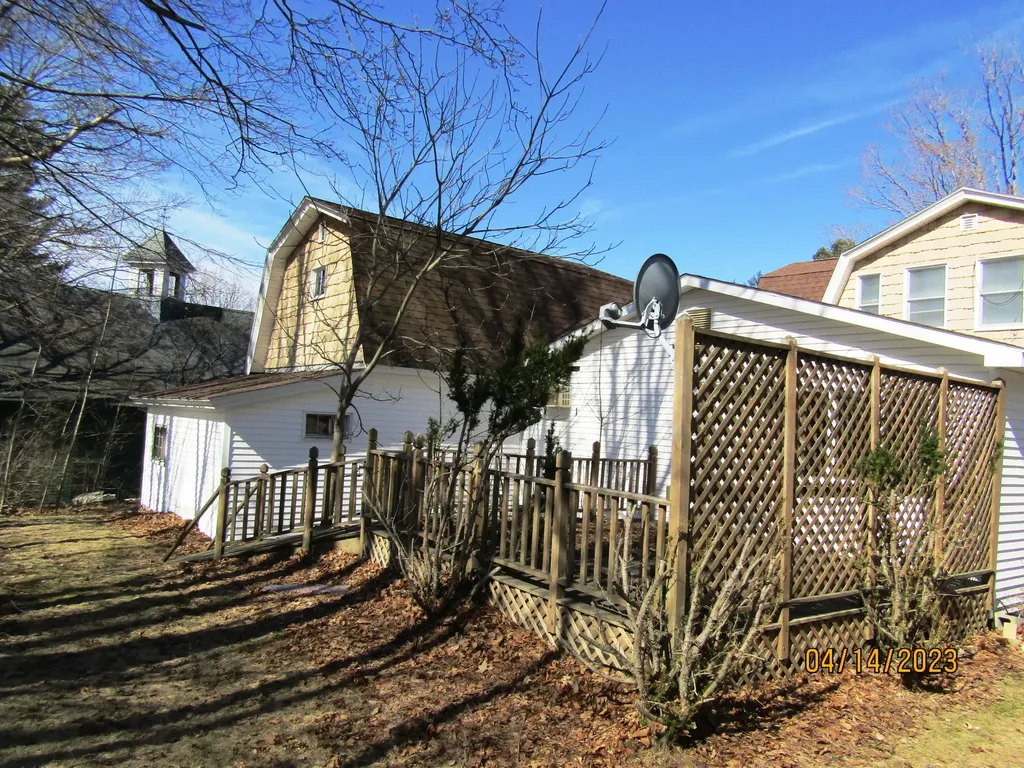 8 Belmont Street Milo ME 04463