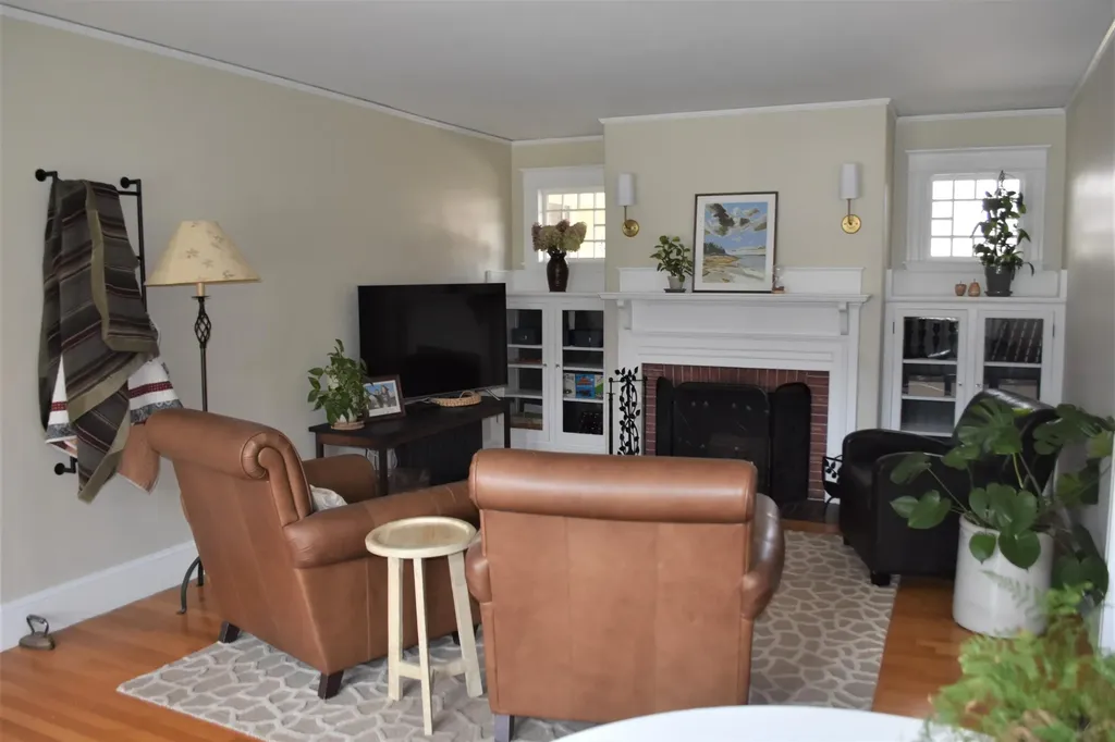 75 Adelbert Street South Portland ME 04106