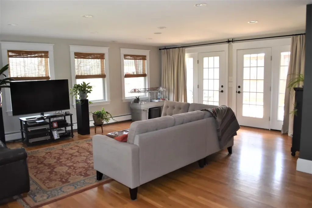 75 Adelbert Street South Portland ME 04106