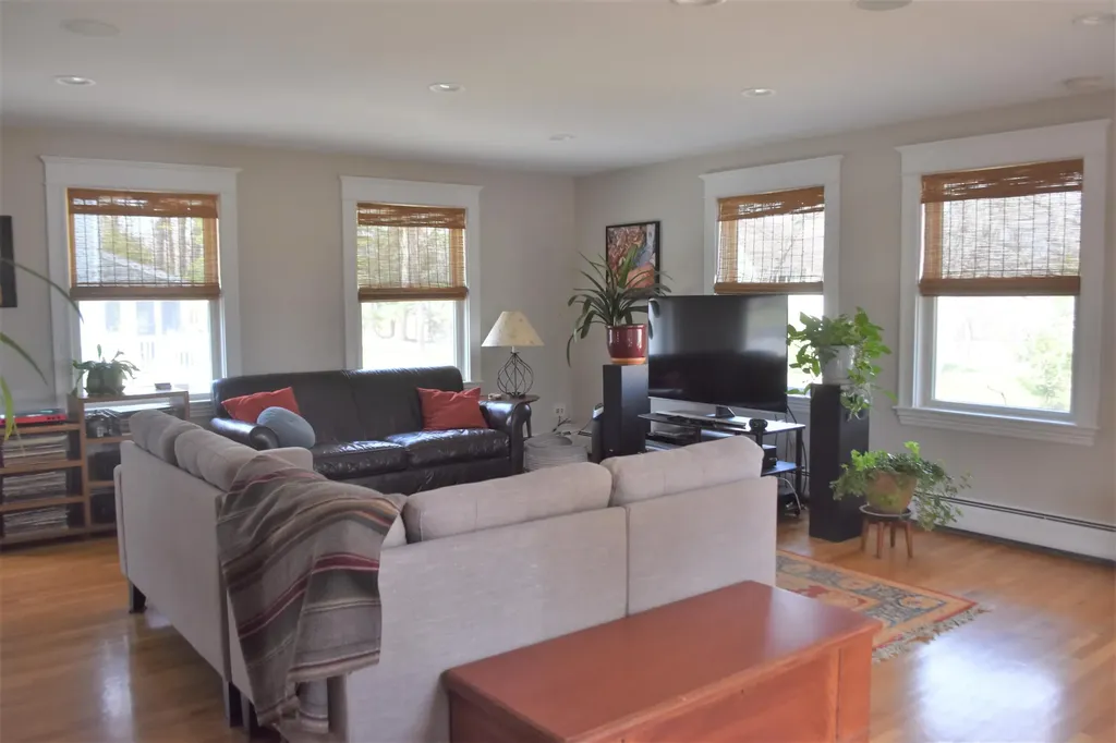 75 Adelbert Street South Portland ME 04106