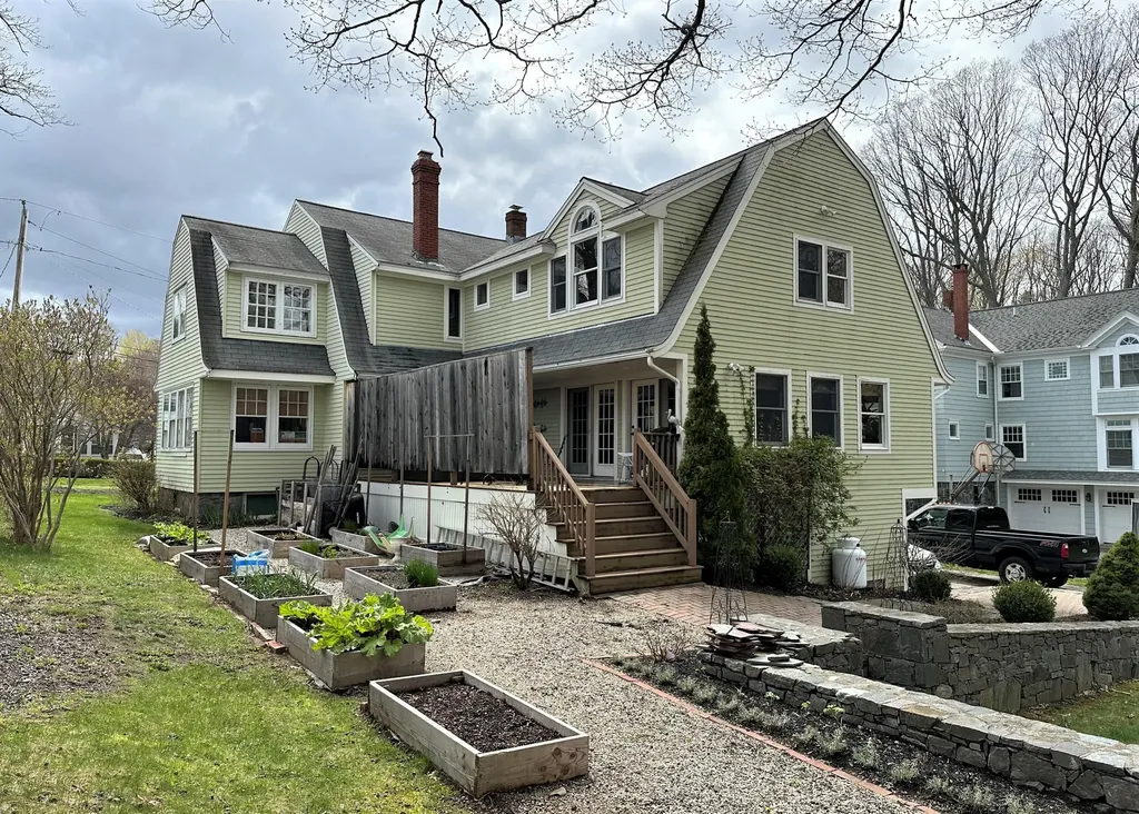 75 Adelbert Street South Portland ME 04106