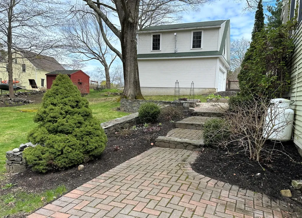 75 Adelbert Street South Portland ME 04106