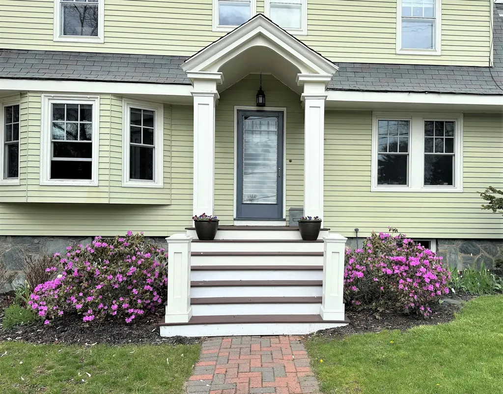 75 Adelbert Street South Portland ME 04106