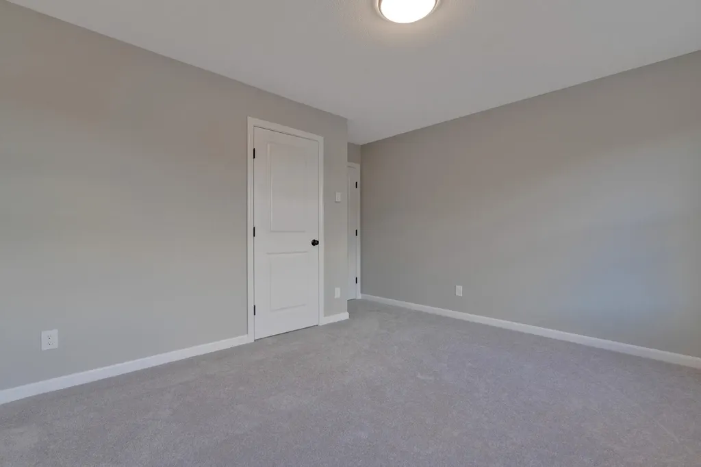 23 Perkins Lane Kennebunk ME 04043