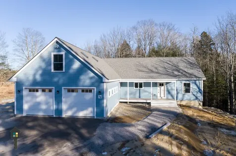 38 Halcyon Drive Topsham ME 04086