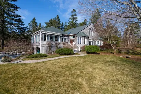 13 North Causeway Lane Southwest Harbor ME 04679