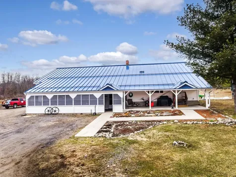 184 Bellsqueeze Road Benton ME 04901