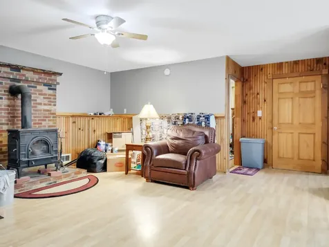 184 Bellsqueeze Road Benton ME 04901