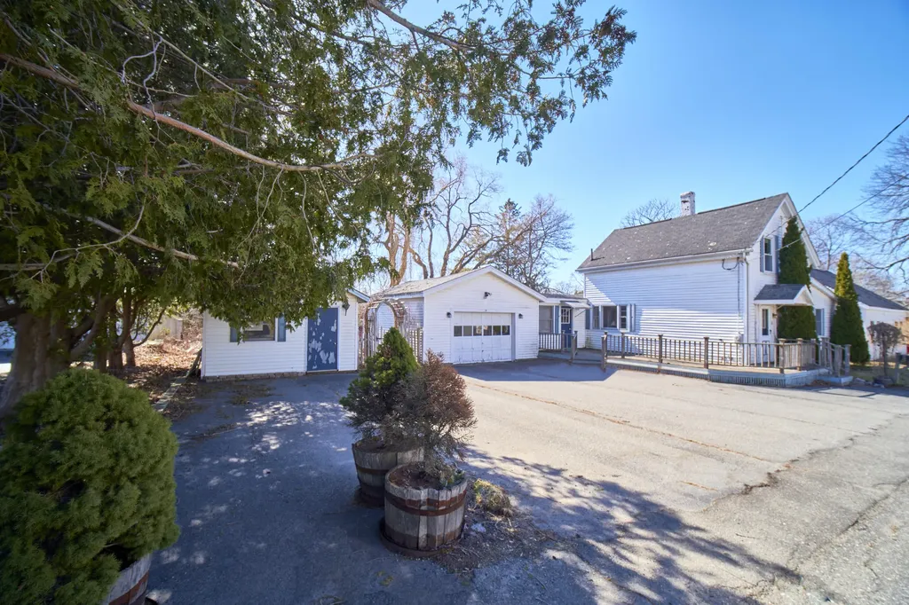 21 Frederick Street Rockland ME 04841
