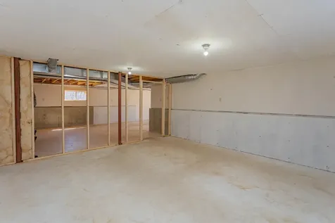 8 Hodgkins Hill Road Temple ME 04984