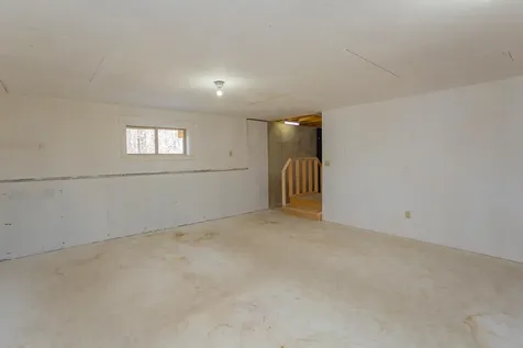 8 Hodgkins Hill Road Temple ME 04984