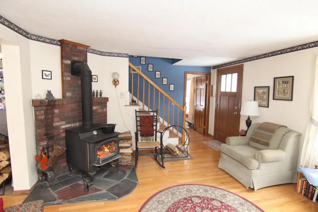 51 Garden Drive Winterport ME 04496