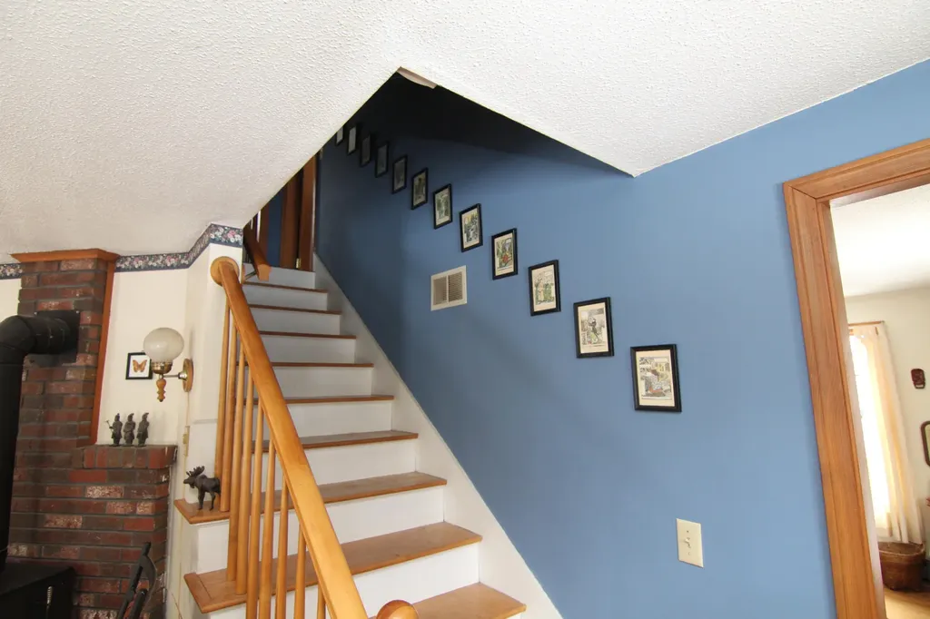 51 Garden Drive Winterport ME 04496