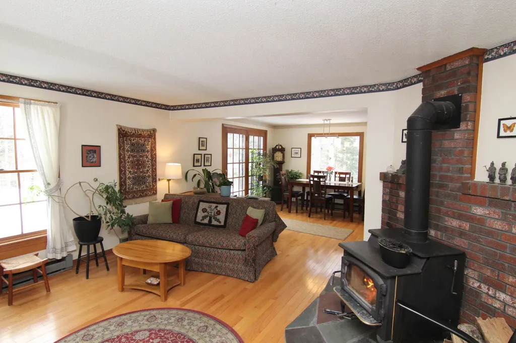 51 Garden Drive Winterport ME 04496