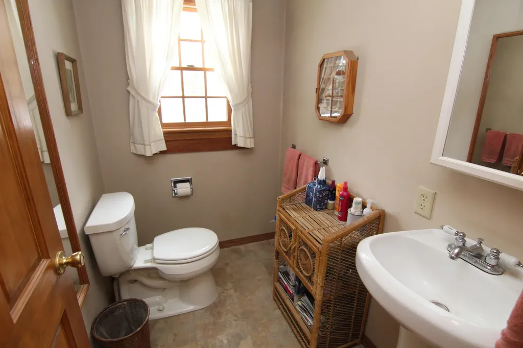 51 Garden Drive Winterport ME 04496