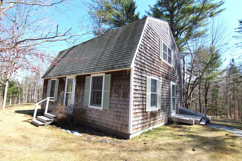 51 Garden Drive Winterport ME 04496