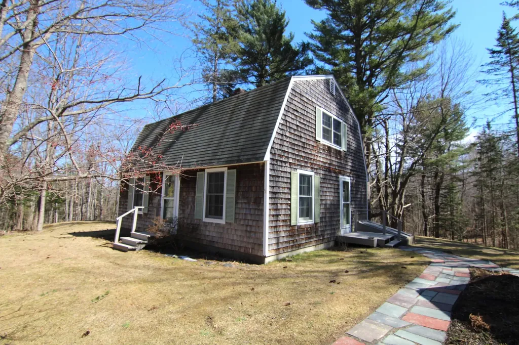 51 Garden Drive Winterport ME 04496