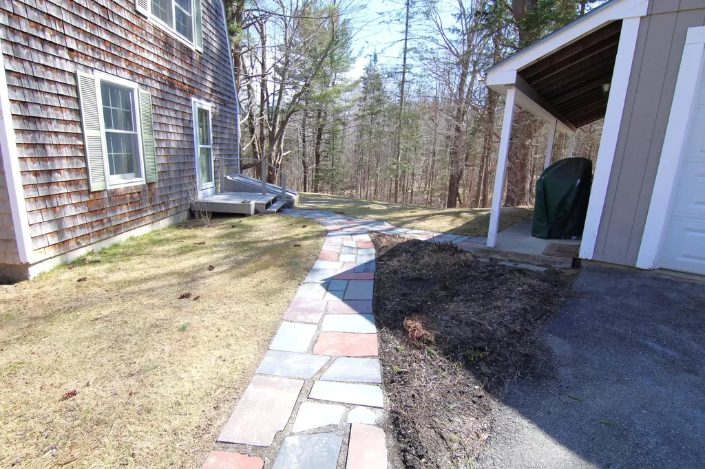 51 Garden Drive Winterport ME 04496