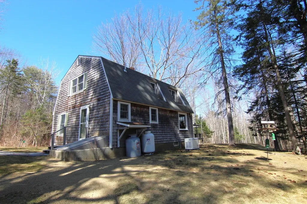 51 Garden Drive Winterport ME 04496