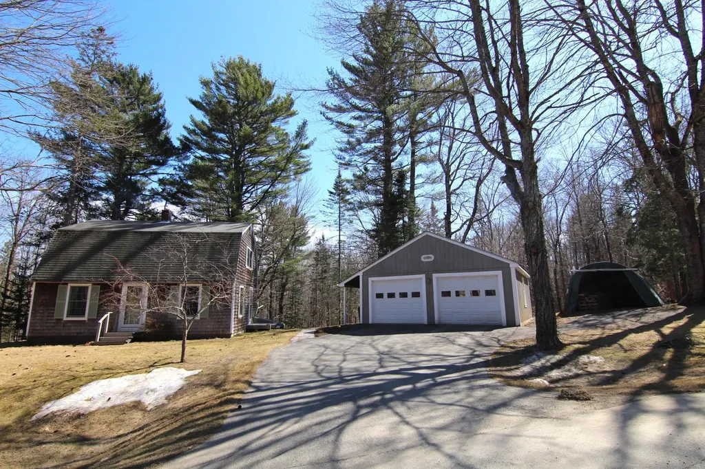 51 Garden Drive Winterport ME 04496