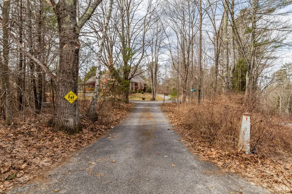 28 Covered Bridge Road Windham ME 04062