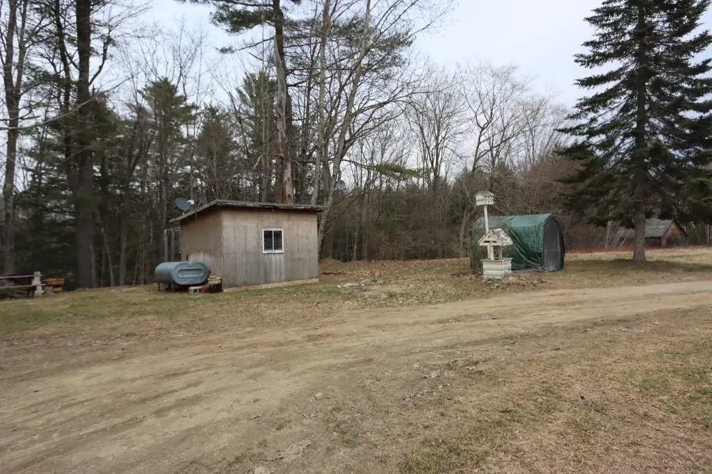 180 Richmond Road Litchfield ME 04350
