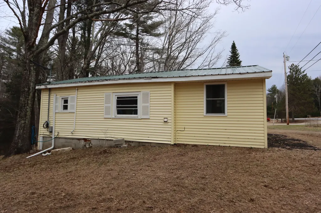 180 Richmond Road Litchfield ME 04350