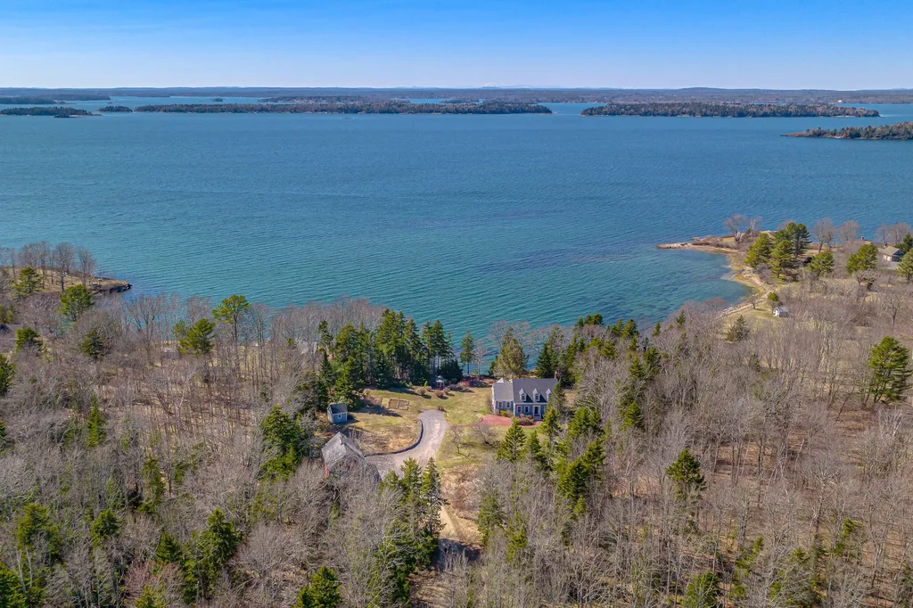 74 Woods Way Harpswell ME 04079
