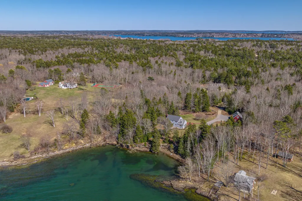 74 Woods Way Harpswell ME 04079