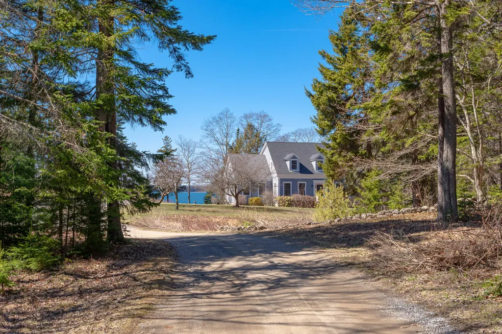 74 Woods Way Harpswell ME 04079