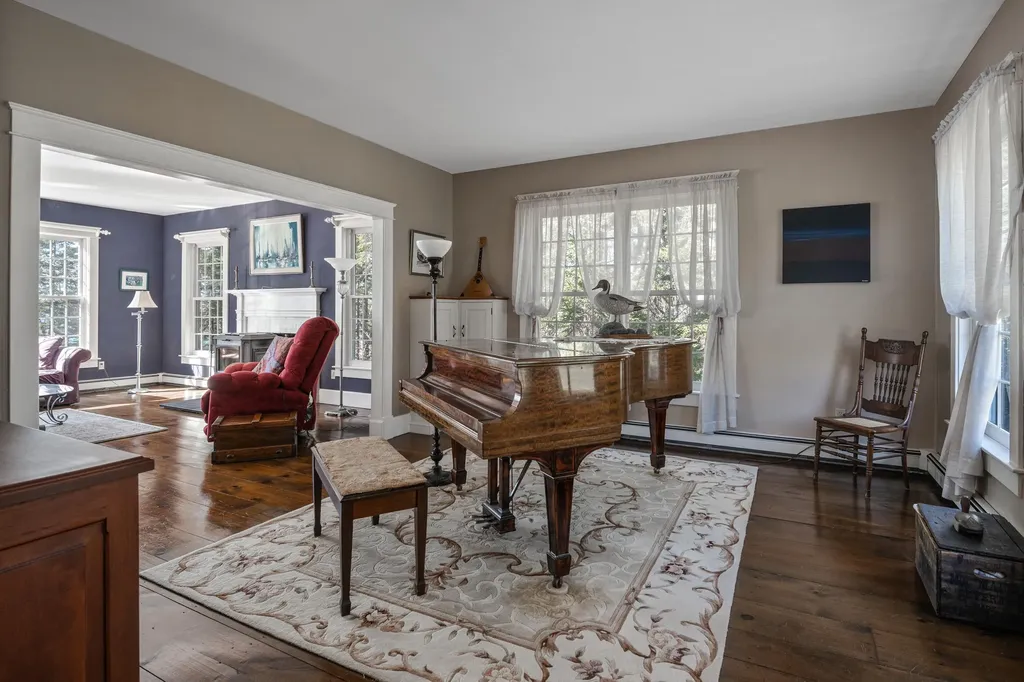 74 Woods Way Harpswell ME 04079