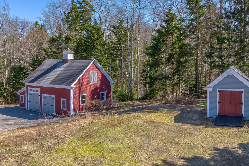 74 Woods Way Harpswell ME 04079