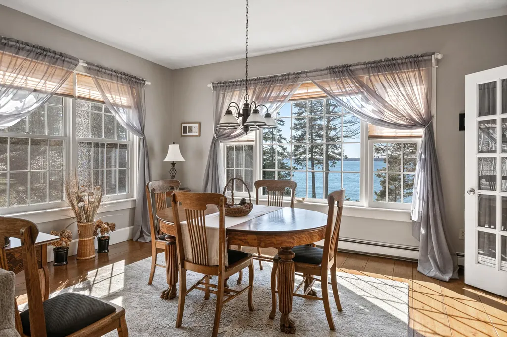74 Woods Way Harpswell ME 04079