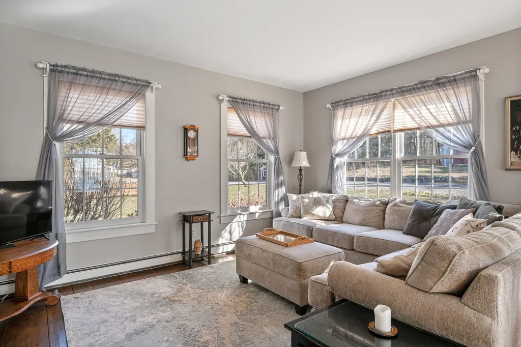 74 Woods Way Harpswell ME 04079