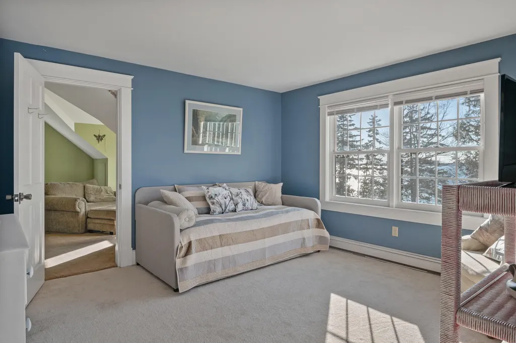 74 Woods Way Harpswell ME 04079