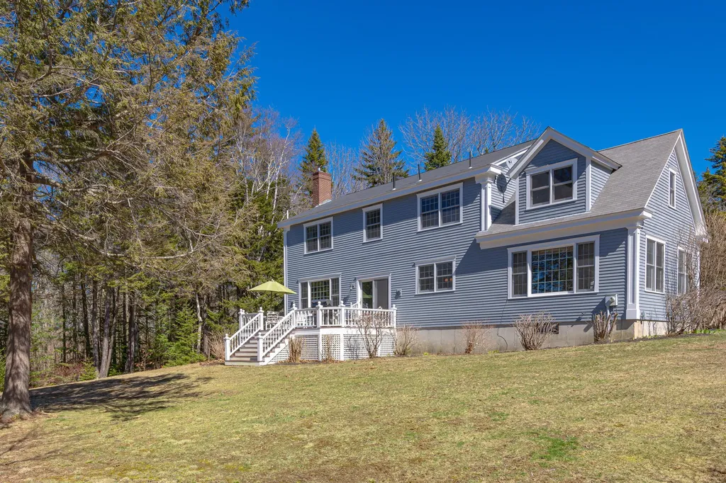 74 Woods Way Harpswell ME 04079