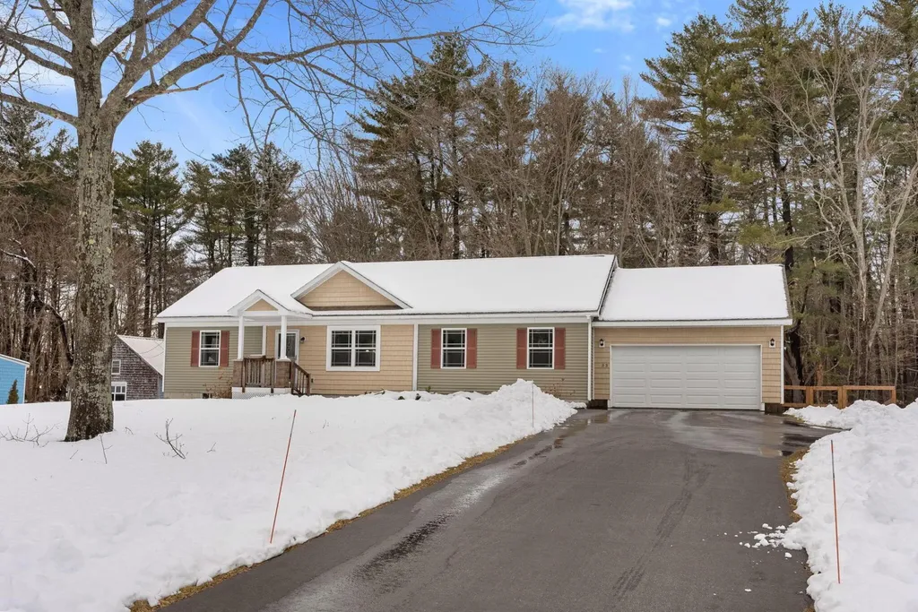 33 Beech Road Eliot ME 03903