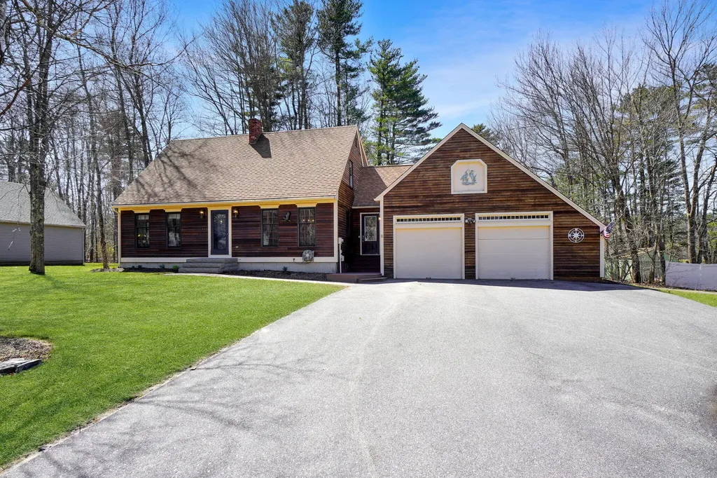 8 Iris Drive Scarborough ME 04074