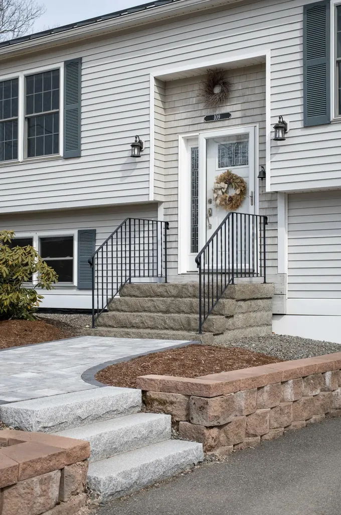 109 Treadwell Acres Hermon ME 04401