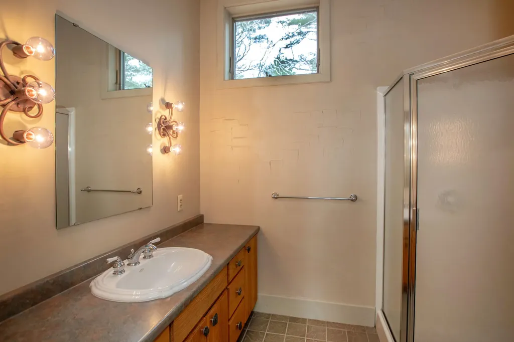 41 Hatch Road Auburn ME 04210