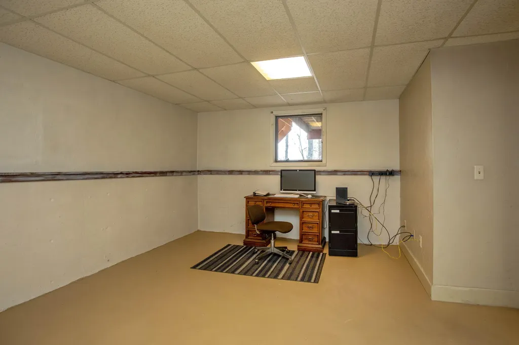 41 Hatch Road Auburn ME 04210