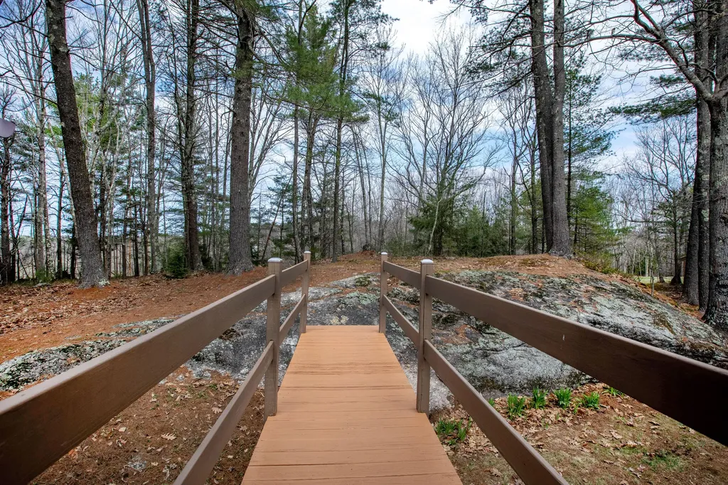 41 Hatch Road Auburn ME 04210