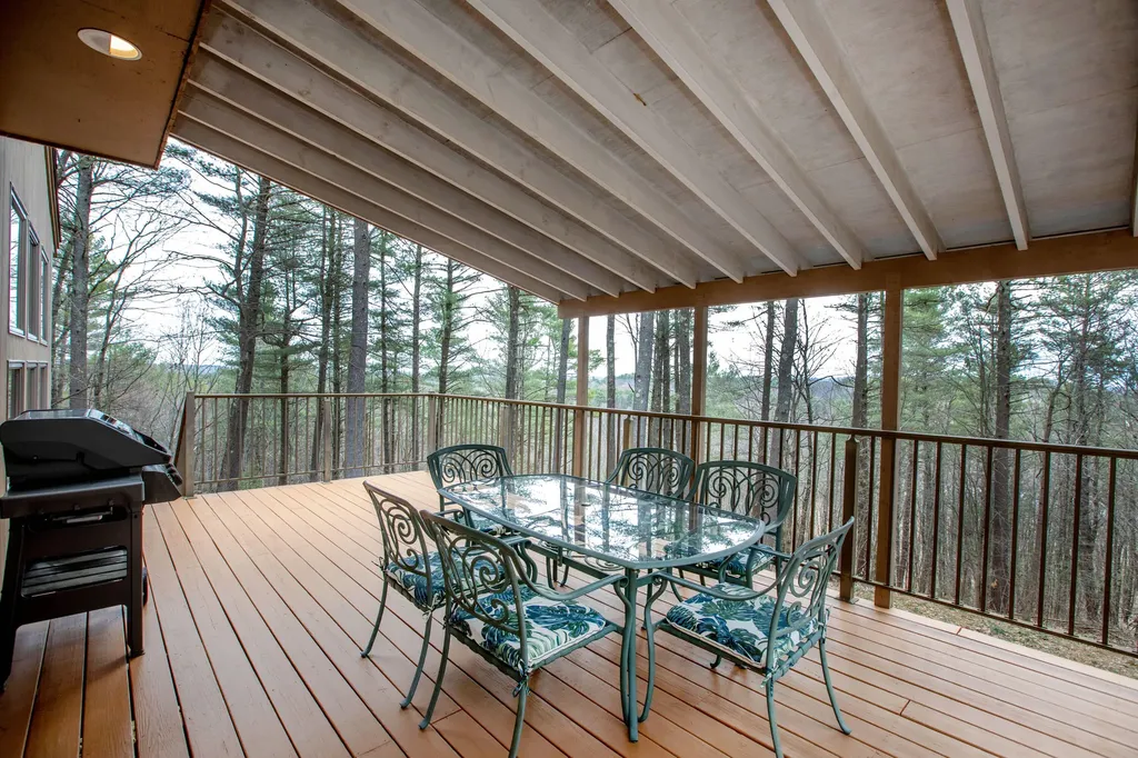 41 Hatch Road Auburn ME 04210