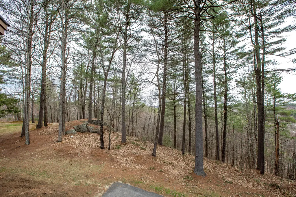41 Hatch Road Auburn ME 04210