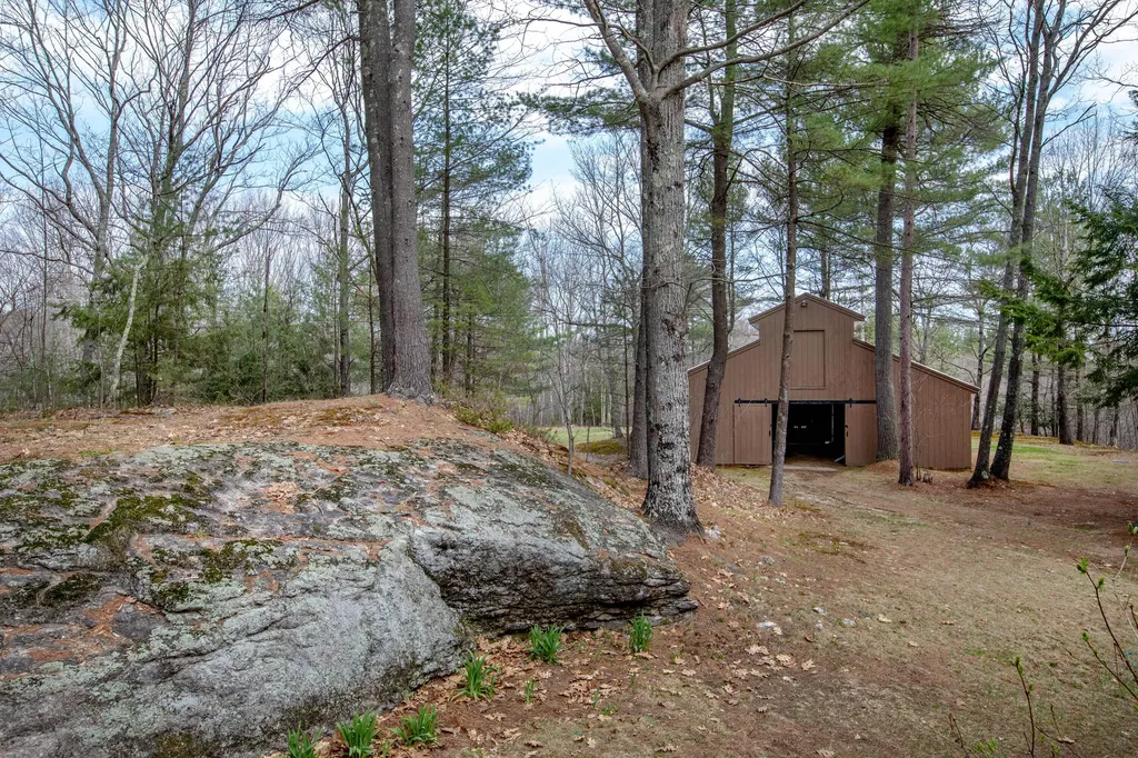 41 Hatch Road Auburn ME 04210